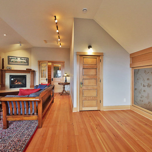 Douglas Fir Flooring: Vertical Grain